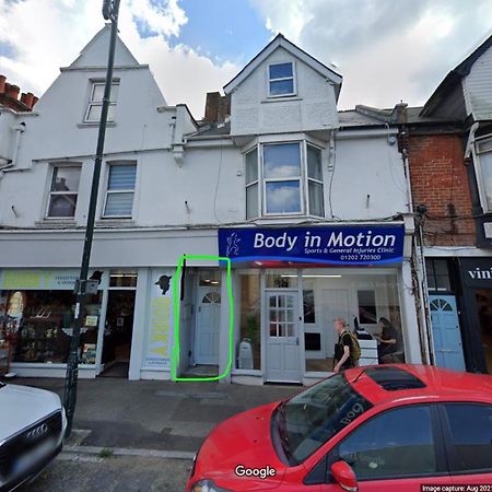 4 Sleeps And Travel Cot- Close To Beach And Restaurants Bournemouth Bagian luar foto